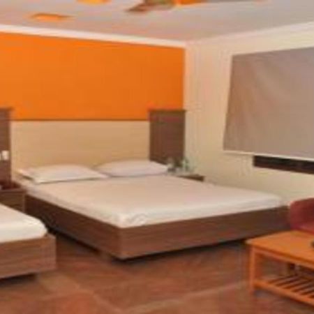 מאיילדותראי Hotel Pams מראה חיצוני תמונה