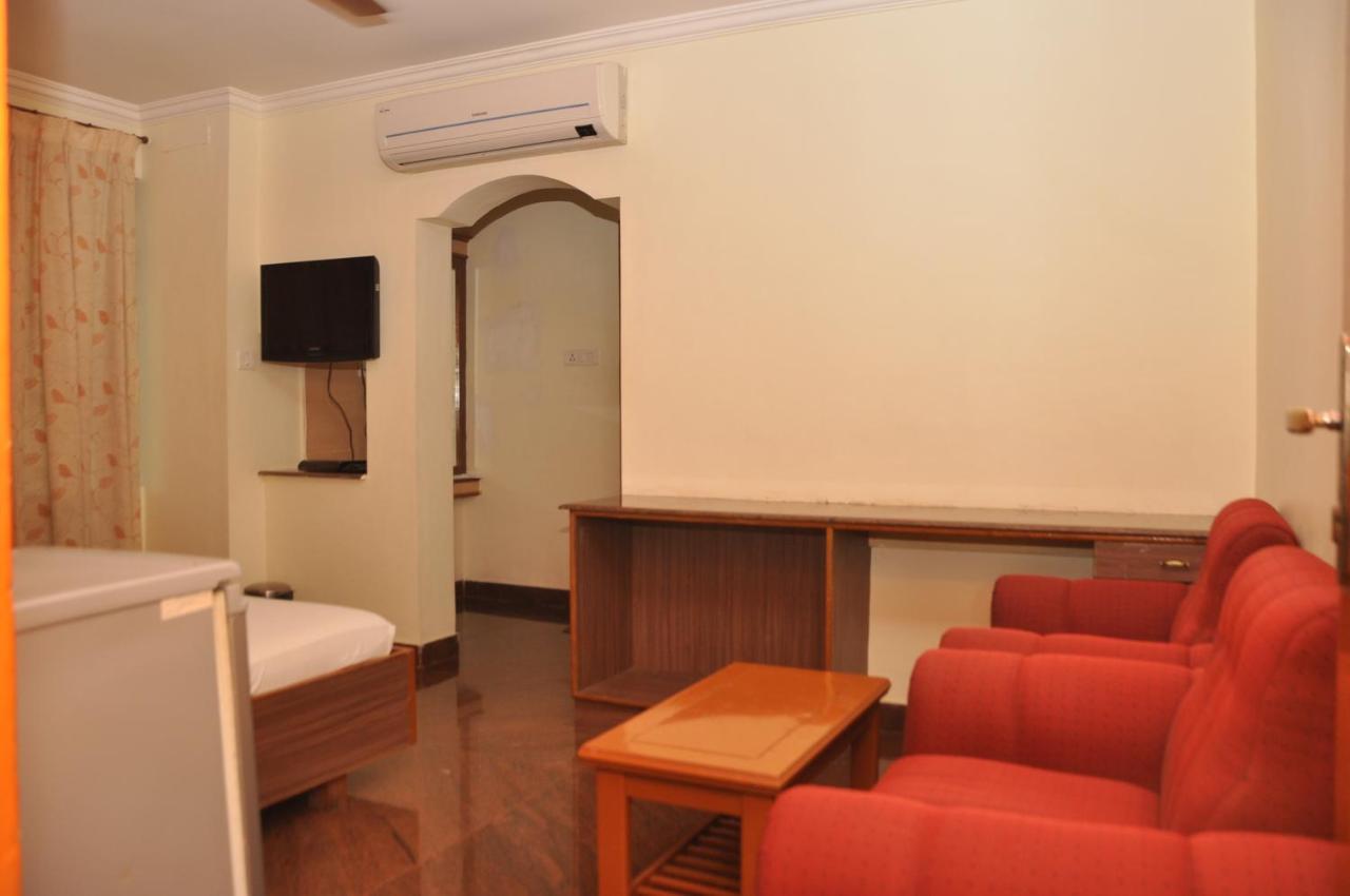 מאיילדותראי Hotel Pams מראה חיצוני תמונה