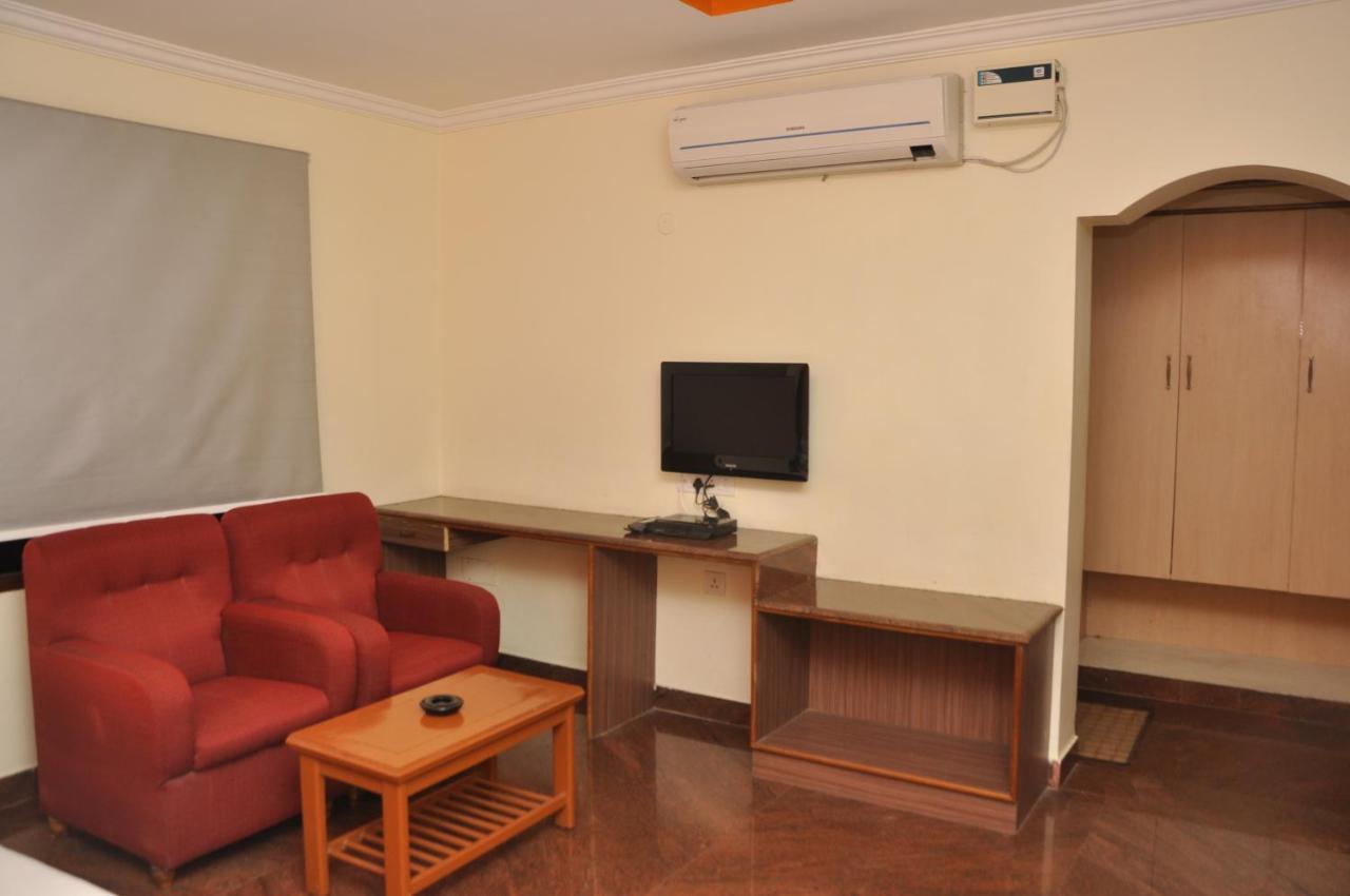 מאיילדותראי Hotel Pams מראה חיצוני תמונה