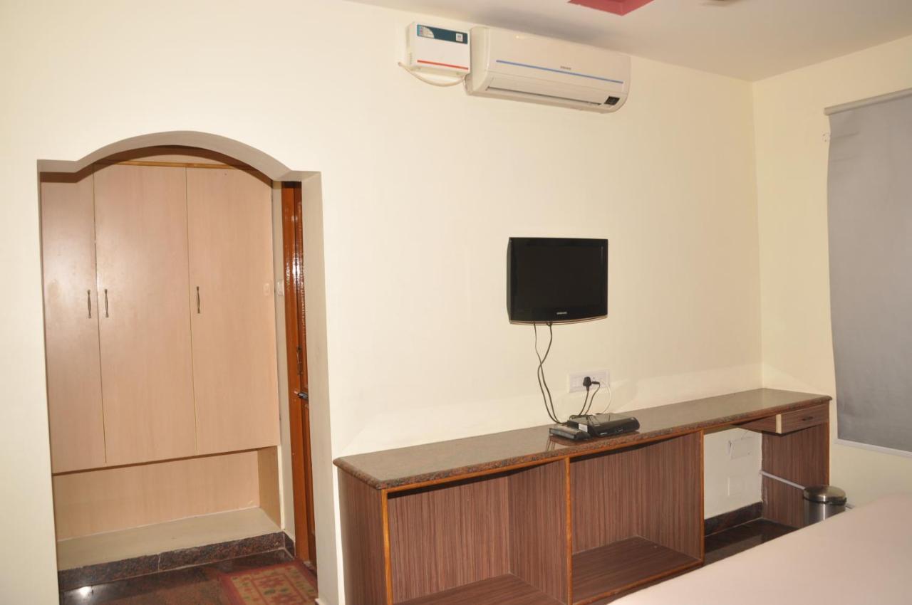 מאיילדותראי Hotel Pams מראה חיצוני תמונה