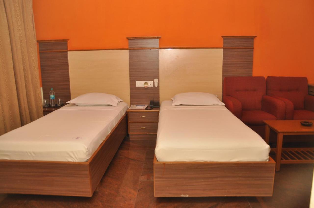 מאיילדותראי Hotel Pams מראה חיצוני תמונה