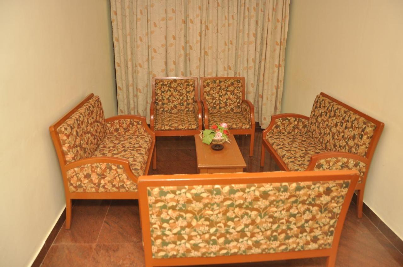 מאיילדותראי Hotel Pams מראה חיצוני תמונה