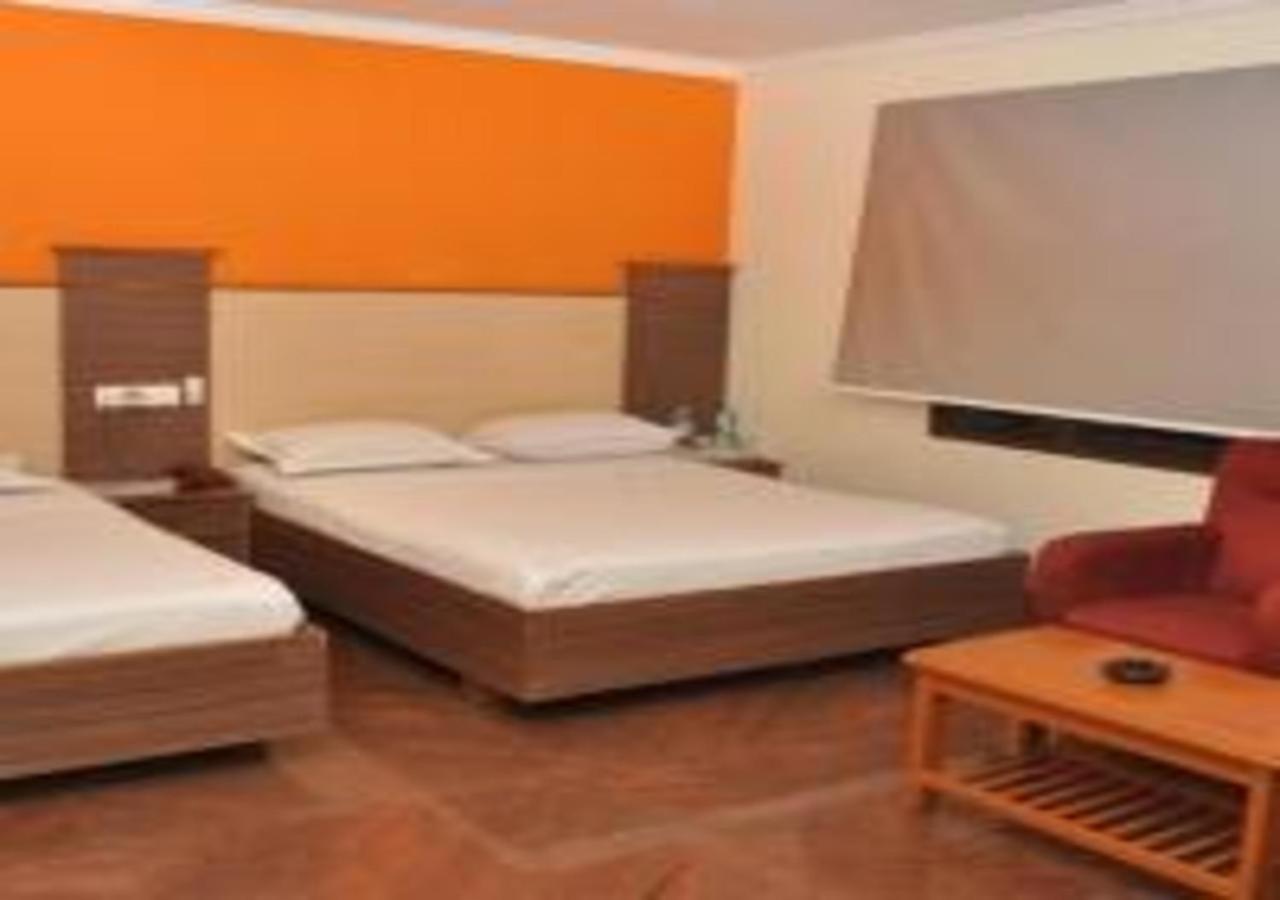 מאיילדותראי Hotel Pams מראה חיצוני תמונה